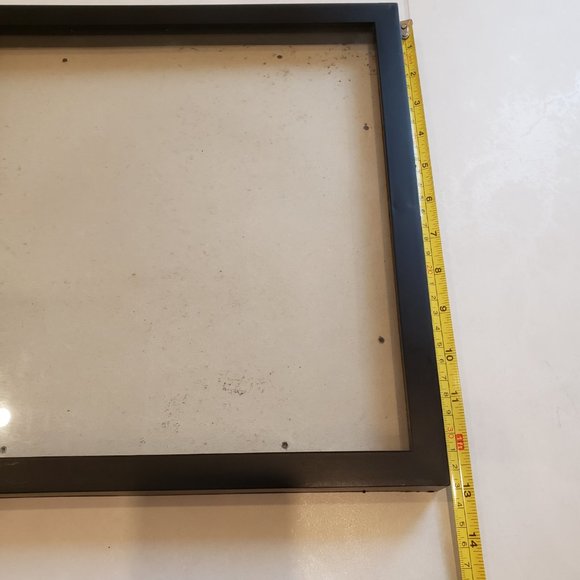 13 inch square Michaels Store Inc plastic picture frame, with 1 cm gap - Picture 5 of 10